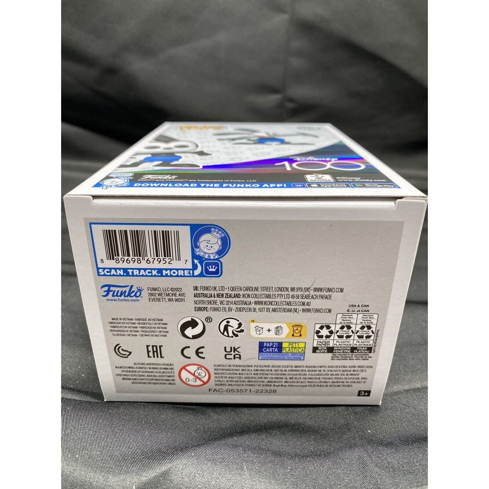 Funko Pop! Disney 100 - Oswald The Lucky Rabbit #1315 with Protector - Picture 7 of 7
